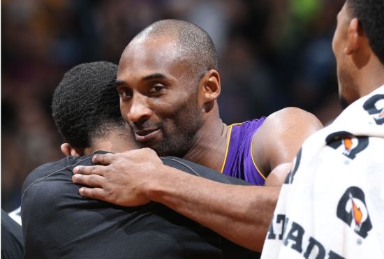 佩工：皮球先打在球员身上再弹到手上，裁判硬造了一个点球（佩工：球先中身体再碰手臂，主裁强行判点球）